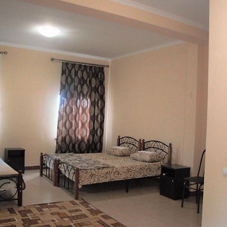 Guest House Lykhny Gagra Kültér fotó